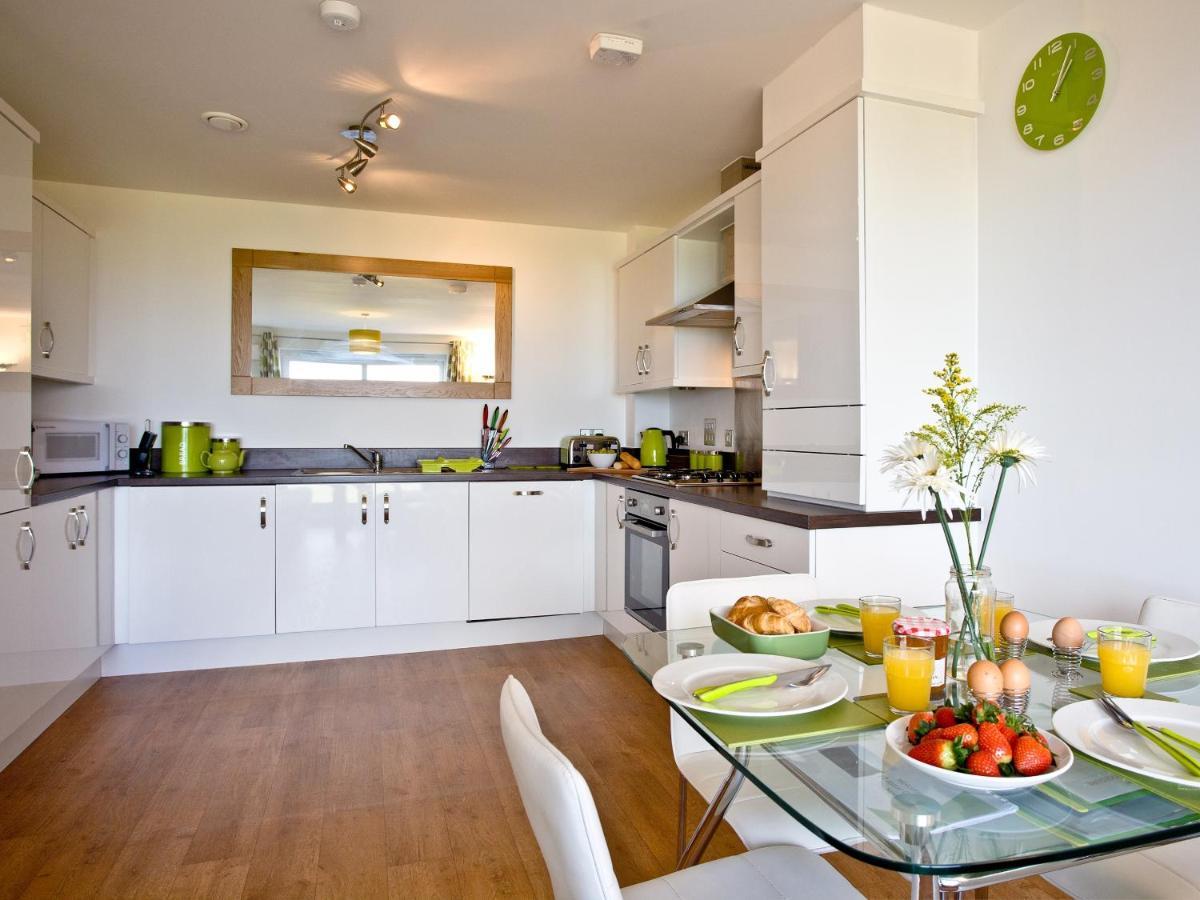 17 Astor Court Daire New Quay Dış mekan fotoğraf