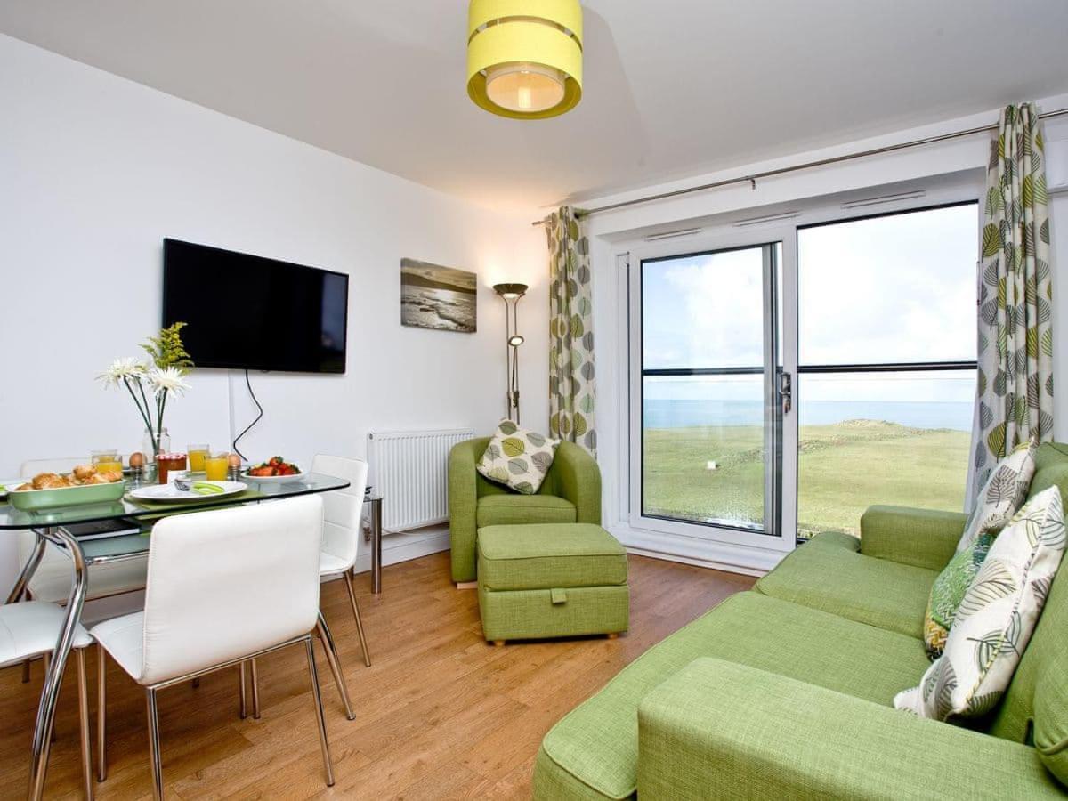 17 Astor Court Daire New Quay Dış mekan fotoğraf